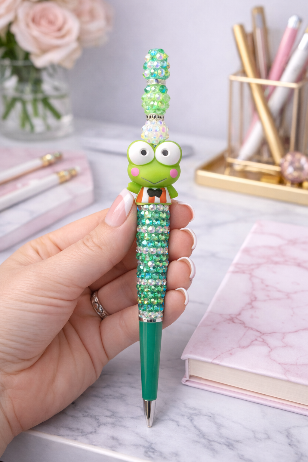 Froggy Glam Pen 🐸✨💚